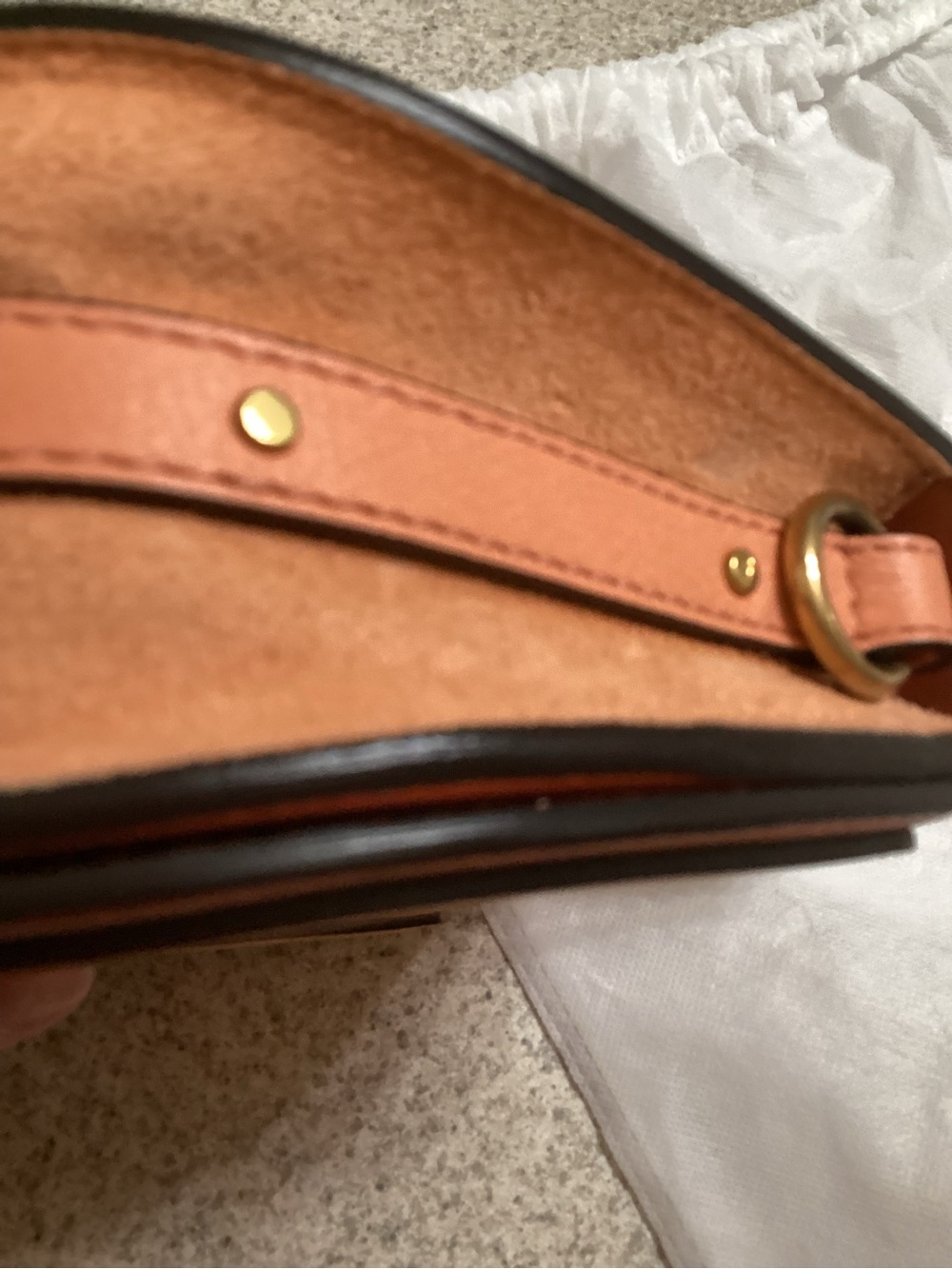 Chloe Nile bracelet crossbody purse. - Picture 5 of 16